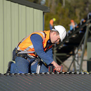 How to Work Safely on a Roof: Essential Safety Guidelines for Roofing Professionals